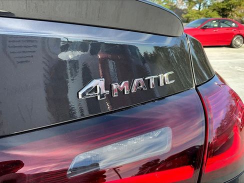 Used 2026 Mercedes-Benz GLC 300 GLC 300 image 10