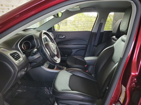 Certified 2020 Jeep Compass Latitude FWD image 17