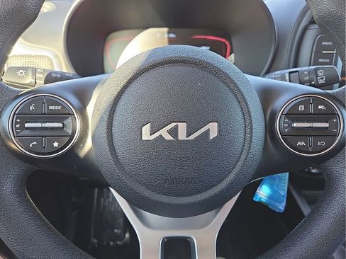 Used 2024 Kia Soul LX w/ Option Group 015 image 30