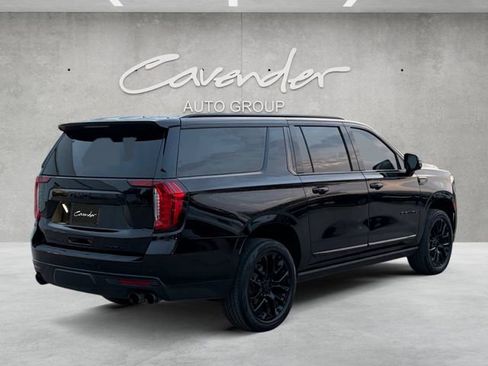 Used 2022 GMC Yukon XL Denali w/ Advanced Technology Package image 16