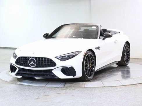 Used 2022 Mercedes-Benz SL 55 AMG 4MATIC w/ Driver Assistance Package image 12