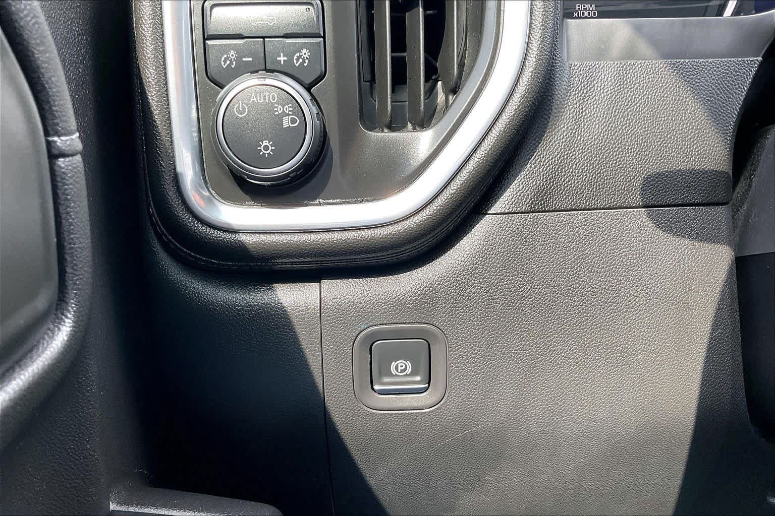 Used 2020 Chevrolet Silverado 1500 LT w/ Texas Edition RWD image 35
