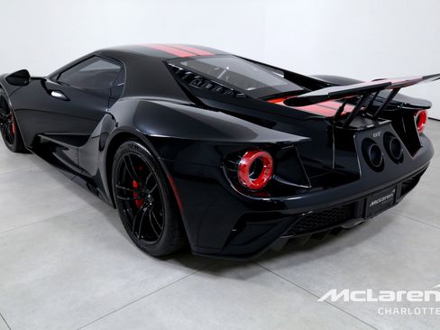 Used 2019 Ford GT RWD image 7