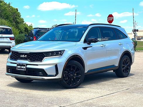 Used 2022 Kia Sorento SX FWD image 2