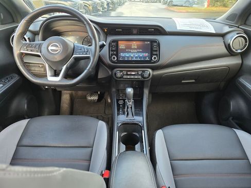 Used 2023 Nissan Kicks SR w/ SR Premium Package image 18
