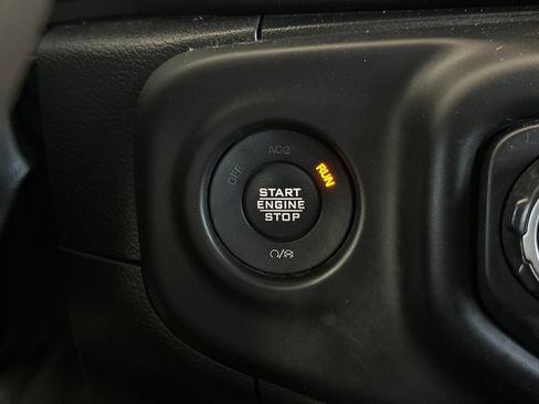 Used 2023 Jeep Wrangler Unlimited Sahara AWD/4WD image 21