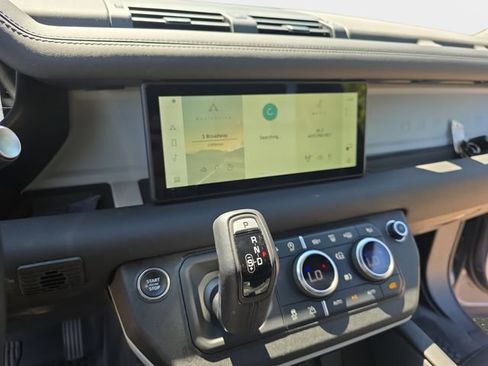 Certified 2024 Land Rover Defender 110 S AWD/4WD image 24