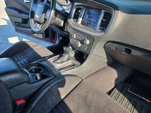 Used 2017 Dodge Charger R/T RWD image 17