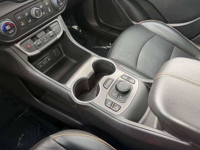 Used 2022 GMC Terrain AT4 w/ Tech Package AWD/4WD image 31