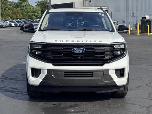 Used 2025 Ford Expedition Active RWD image 20