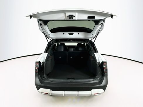 Used 2026 Nissan Kicks SR w/ Cold Weather Package AWD/4WD image 27