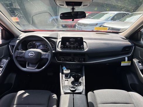 Used 2026 Nissan Rogue S AWD/4WD image 30