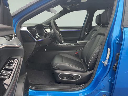 Used 2025 Jeep Wagoneer S Limited image 19