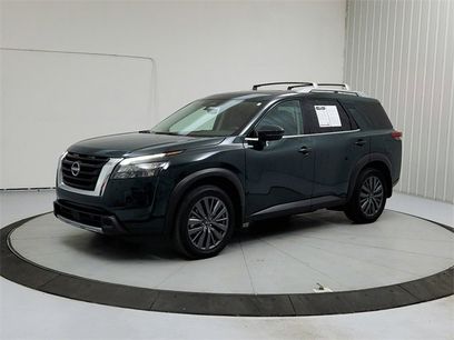 Used 2025 Nissan Pathfinder SL w/ SL Premium Package