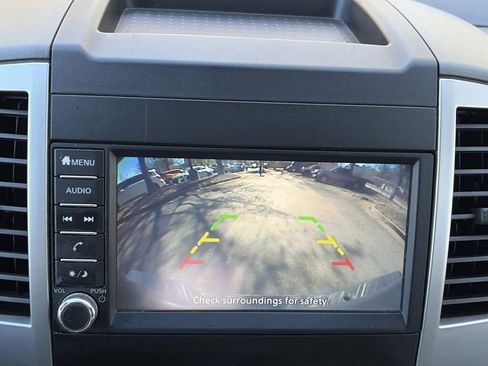 Used 2021 Nissan Frontier SV image 13