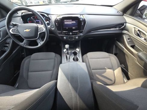 Used 2023 Chevrolet Traverse LT FWD image 38