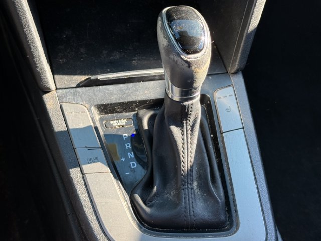 Used 2017 Hyundai Elantra Value Edition FWD image 34