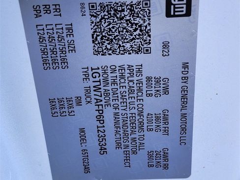 Used 2023 GMC Savana 2500 w/ Driver Convenience Package image 24