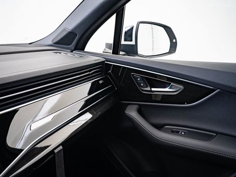 Used 2025 Audi Q7 2.0T Premium Plus w/ Premium Plus Package image 35