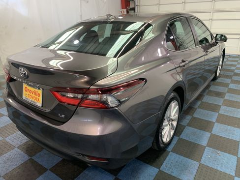 Used 2024 Toyota Camry LE image 5