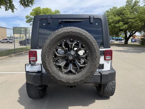 Used 2016 Jeep Wrangler Unlimited Sport w/ Connectivity Group image 5