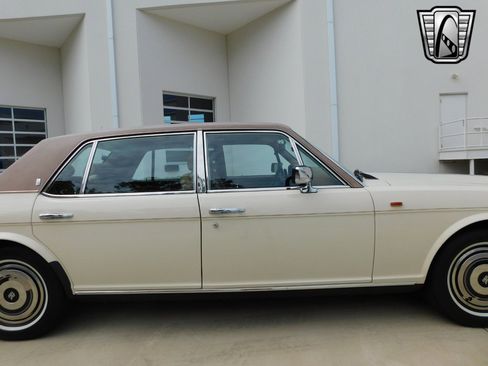 Used 1986 Rolls-Royce Silver Spur image 12