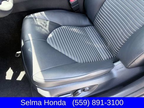 Used 2024 Toyota Camry SE FWD image 10