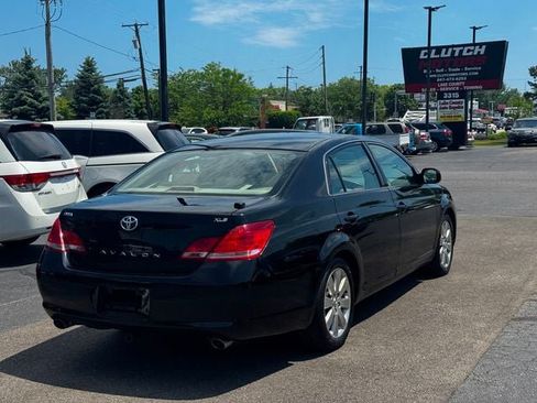Used 2005 Toyota Avalon XLS FWD image 5