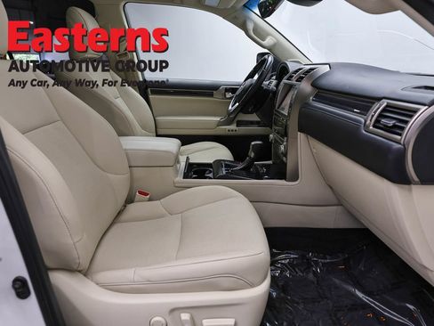 Used 2020 Lexus GX 460 Premium w/ Premium Package AWD/4WD image 29