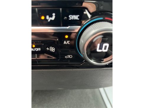 Used 2023 Chevrolet Silverado 1500 LT image 34