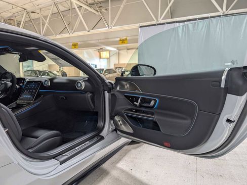 Used 2025 Mercedes-Benz AMG GT 63 image 10