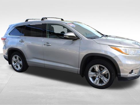 Certified 2016 Toyota Highlander Limited Platinum AWD/4WD image 20