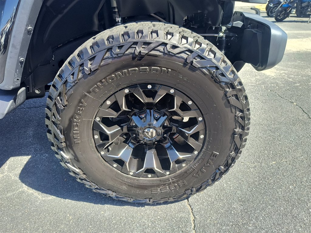 Used 2020 Jeep Wrangler Unlimited Sahara AWD/4WD image 17