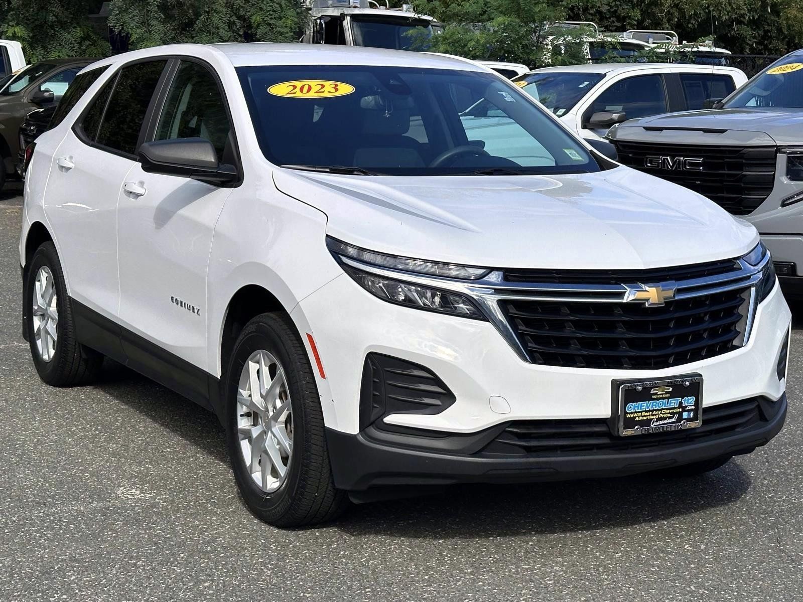 Used 2023 Chevrolet Equinox LS w/ LS Convenience Package AWD/4WD image 5