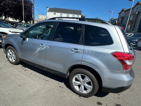 Used 2014 Subaru Forester 2.5i Premium w/ Popular Package #2 AWD/4WD image 4