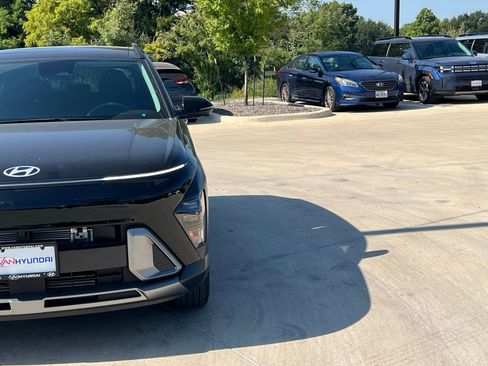 New 2026 Hyundai Kona Limited image 3
