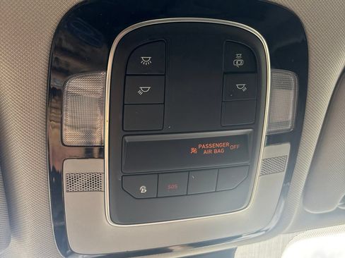 Used 2022 Hyundai Santa Fe SEL FWD image 29