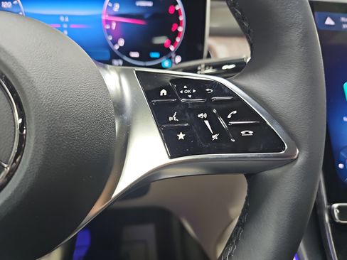 New 2026 Mercedes-Benz GLC 300 image 19