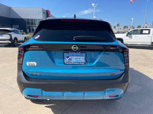 Certified 2025 Nissan Kicks SR FWD image 4
