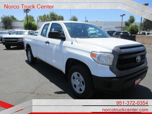 Used 2016 Toyota Tundra SR w/ Tow Package RWD image 8