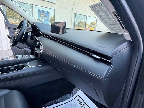 Used 2025 Genesis GV70 2.5T AWD/4WD image 20