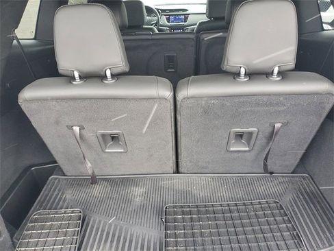 Certified 2024 Cadillac XT6 Luxury w/ LPO, Floor Liner Package image 9