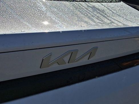 Certified 2025 Kia K4 EX image 31