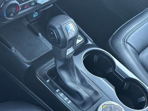 Used 2025 Ford Bronco Outer Banks image 24