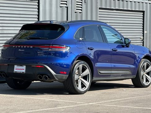 Certified 2022 Porsche Macan image 8