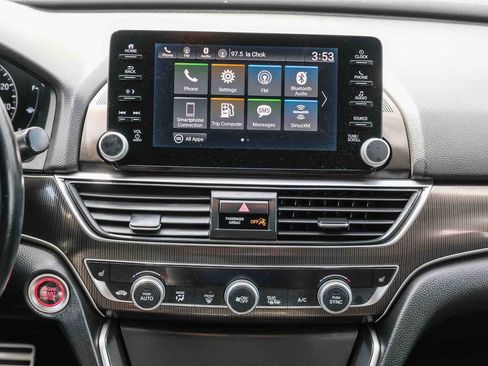 Used 2018 Honda Accord Sport image 14