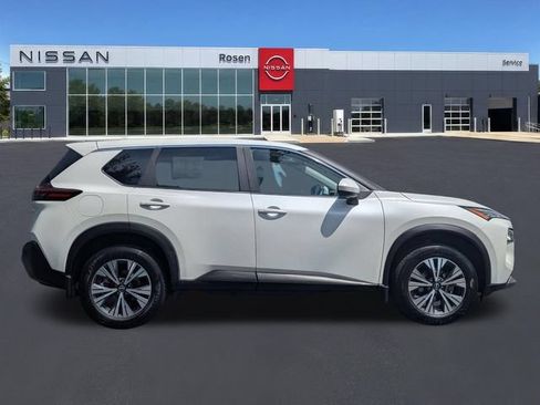 Certified 2023 Nissan Rogue SV AWD/4WD image 2