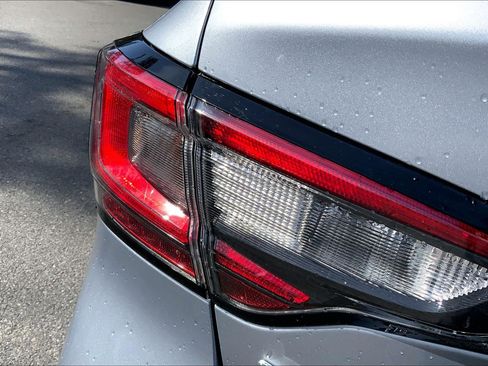 Used 2023 Subaru Legacy Premium AWD/4WD image 32