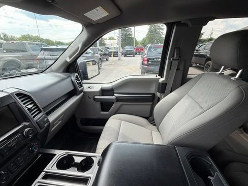 Used 2019 Ford F150 XLT w/ Equipment Group 302A Luxury AWD/4WD image 26