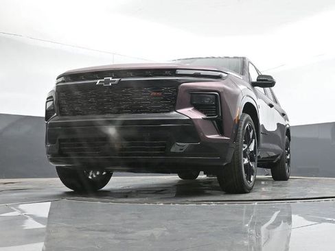 New 2026 Chevrolet Traverse RS w/ LPO, Floor Liner Package image 9